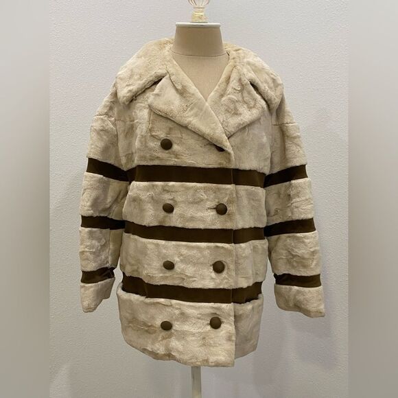 Vintage Lambkin by Career Originals Women’s Vintage Fur Coat